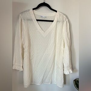 ❗️💲CLOSEOUT SALE: $5 💲❗️- Croft & Barrow Cream Textured Blouse